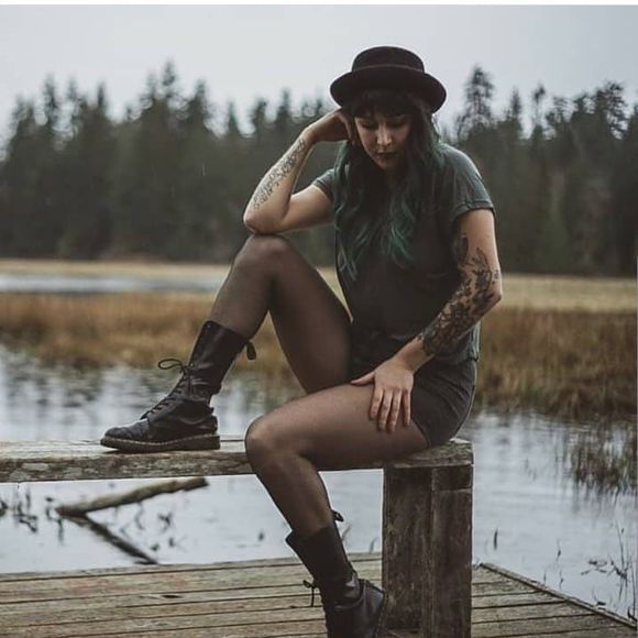 Meet your Posher, Summer - Picture 1 of 1